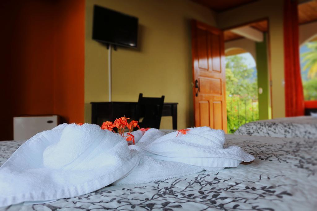 Hotel Las Flores Fortuna La Fortuna Extérieur photo